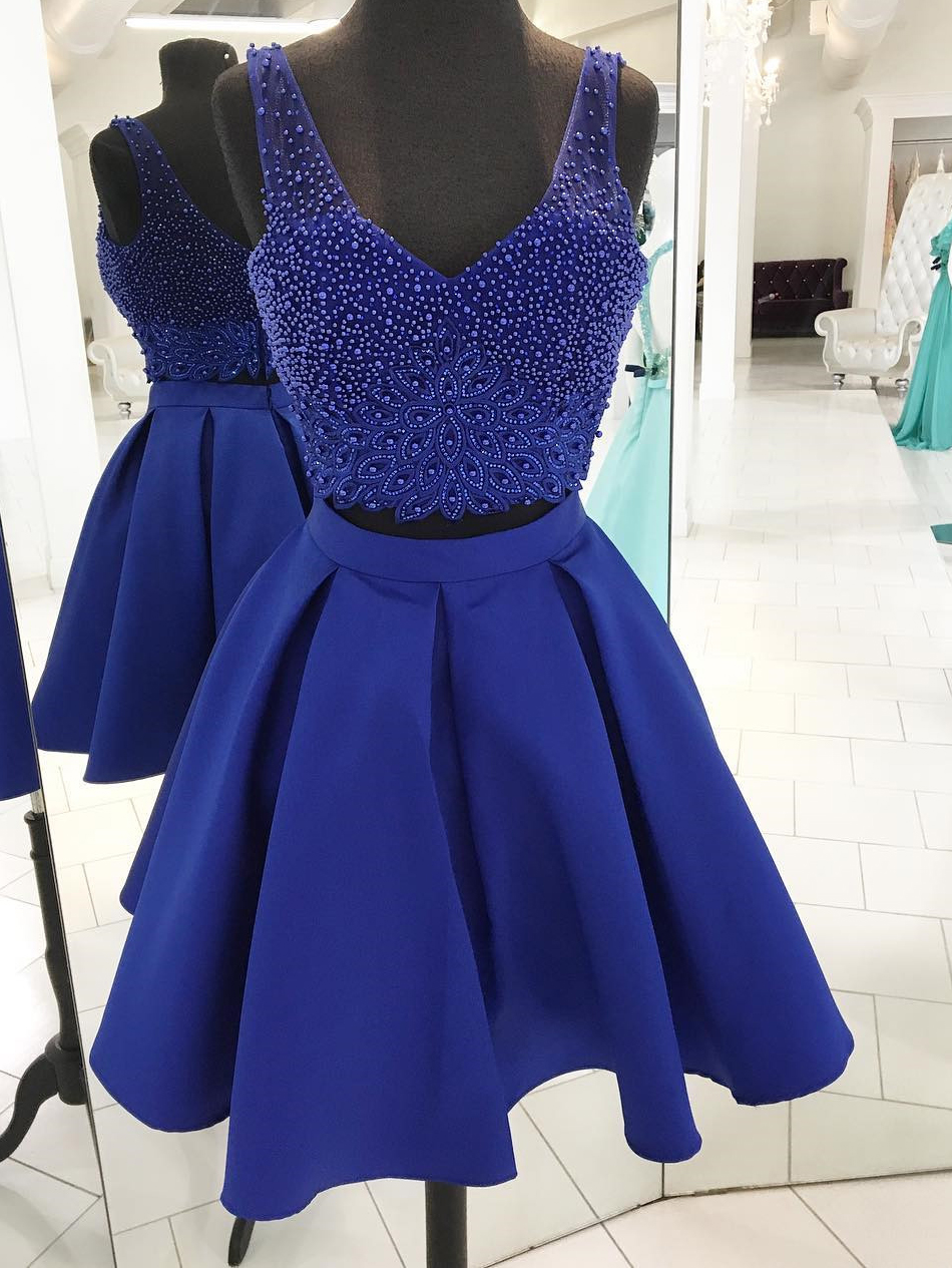 Luxurious A-Line Two-Piece V-Neck Royal Blue Satin Short Homecoming
